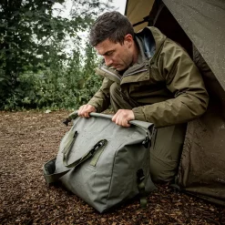 Trakker Downpour Roll-Up Fishing Carryall 22 Trakker Downpour Roll-Up Fishing Carryall -Trakker Online-Shop trakker downpour roll up carryall 6