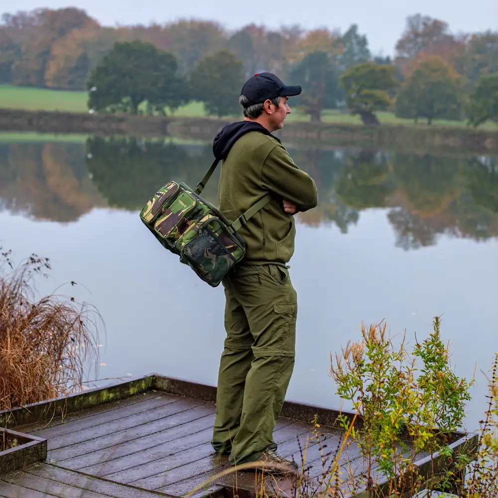 Trakker Compact Carryall, DPM Tragetasche 5 Trakker Compact Carryall, DPM Tragetasche – Bild 3